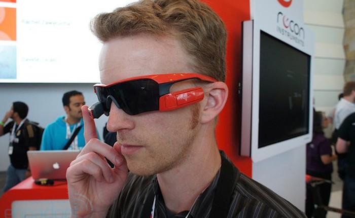 Recon bắt đầu bán kính râm thể thao Jet HUD, đối thủ mới của Google Glass