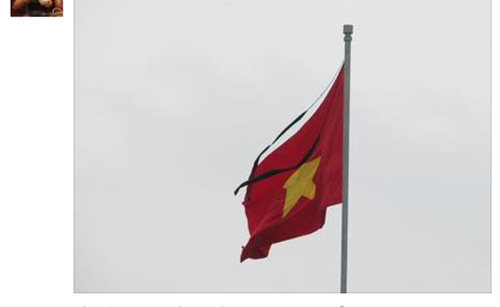 Cư dân mạng đồng loạt treo cờ rủ để tang Đại tướng Võ Nguyên Giáp
