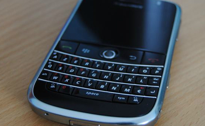 CEO BlackBerry: Đừng bị cám dỗ bởi các điện thoại thời trang