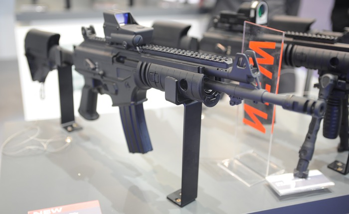 Việt Nam từ chối AK-100 của Nga để chọn súng trường của Israel