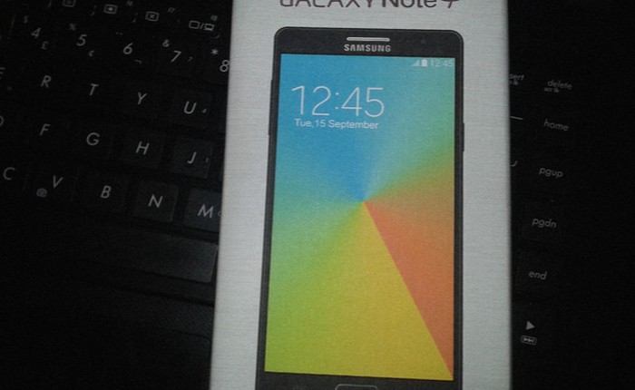 Lộ thiết kế Galaxy Note 4 in trên vỏ hộp