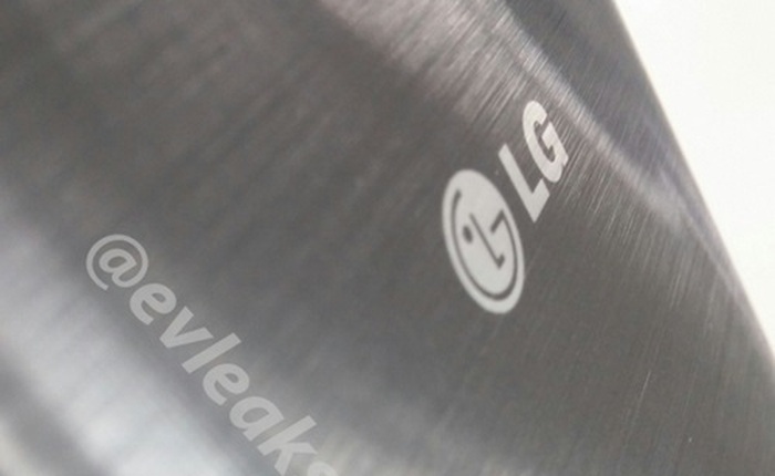 Lộ vỏ kim loại sang trọng của LG G3