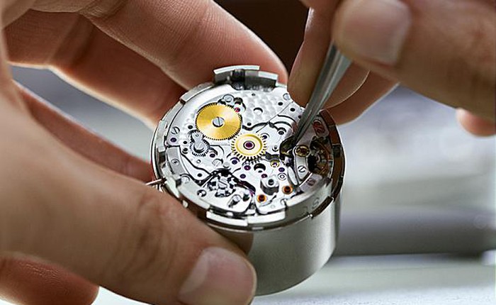 Tham quan bên trong nhà máy sản xuất đồng hồ Rolex siêu sang