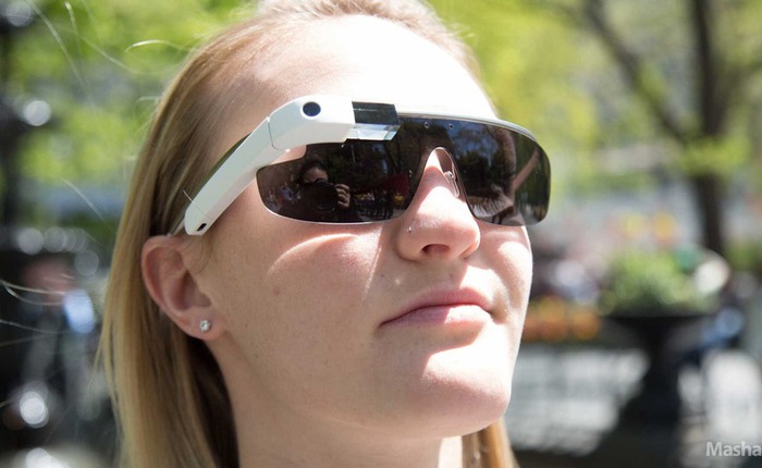 Google Glass cập nhật ứng dụng xem tin nhắn SMS cho iPhone và lịch