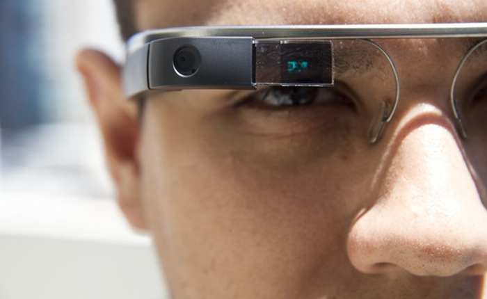 Google: "Đừng dùng Google Glass làm trò lố"