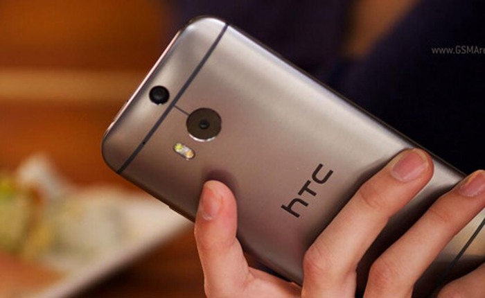 Loạt video hành hạ HTC One M8 không thương tiếc