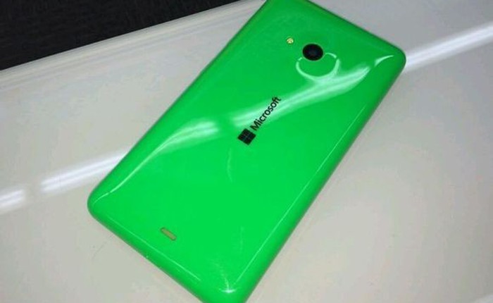Lumia 535 với logo Microsoft xuất hiện tại Trung Quốc