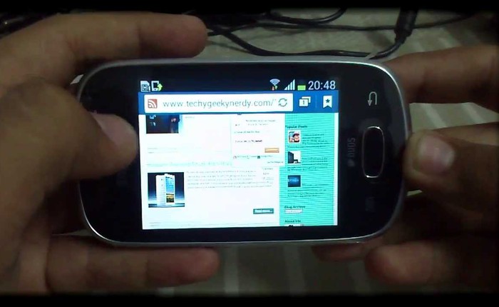 Samsung giới thiệu điện thoại 3 SIM Galaxy Star Trios