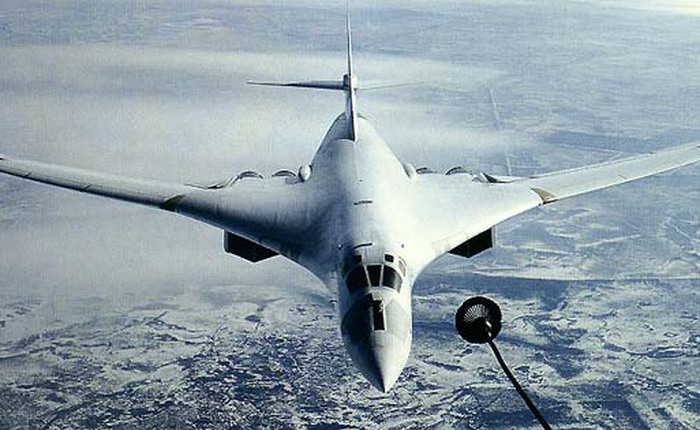 Khám phá sức mạnh máy bay ném bom hàng đầu của Nga