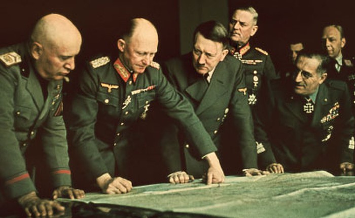 Ngày 20/12: Adolf Hitler tuyên bố “không rút lui”