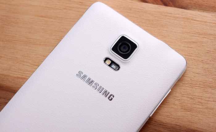 Samsung khoe độ bền Galaxy Note 4 bằng thử nghiệm bẻ cong
