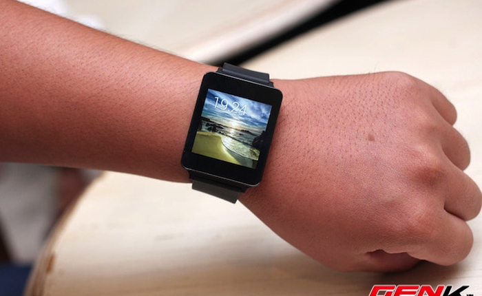 Sờ tận tay chiếc LG G Watch đầu tiên tại Việt Nam