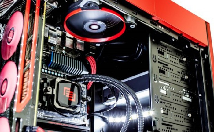 Đấu với Devil'Canyon của Intel, AMD bán FX-9590 kèm tản nhiệt lỏng Cooler Master