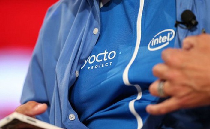 Intel giới thiệu áo sơ mi thông minh theo dõi sức khỏe