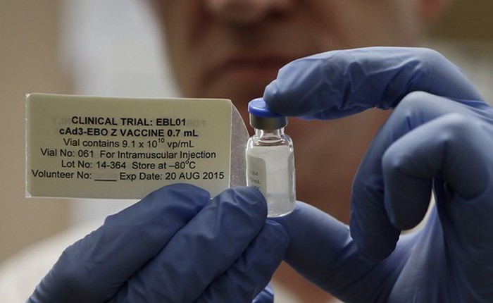 Tiêm vaccine phòng Ebola có thể gây ra tác dụng phụ