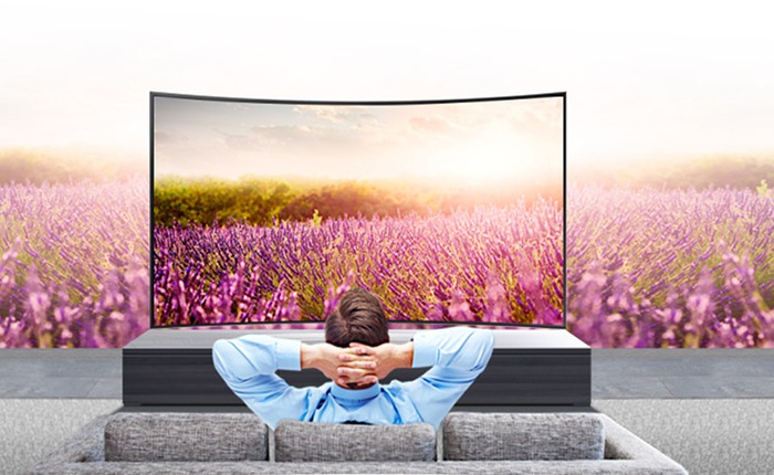Samsung chuẩn bị ra mắt TV 4K cong đầu tiên trên thế giới tại Việt Nam