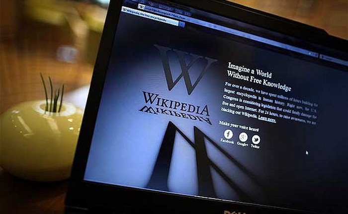 “Đừng tin Wikipedia!”