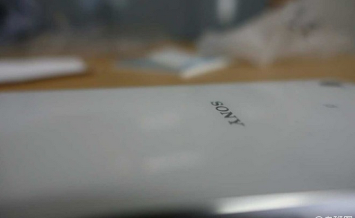Lộ cấu hình Xperia Z5: Chip Snapdragon 820, 4 GB RAM, pin 4.500 mAh?