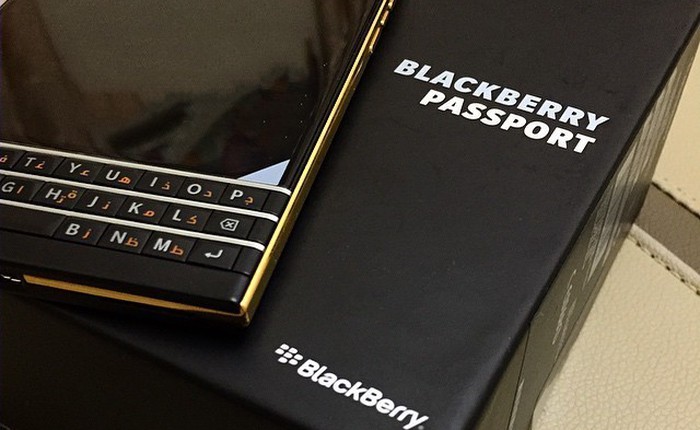 BlackBerry Passport Limited Edition cháy hàng, lộ diện Classic phiên bản màu trắng