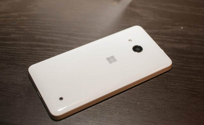 Lumia 550 chính thức lên kệ từ ngày hôm nay, giá 139 USD