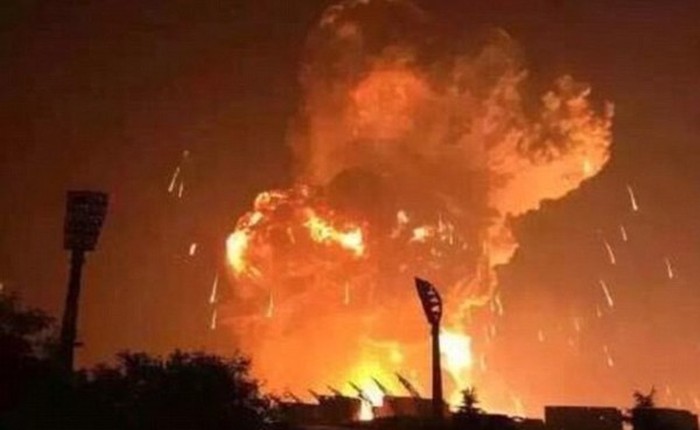 Trung Quốc: "Cầu lửa khổng lồ" trong trận nổ rung chuyển Thiên Tân