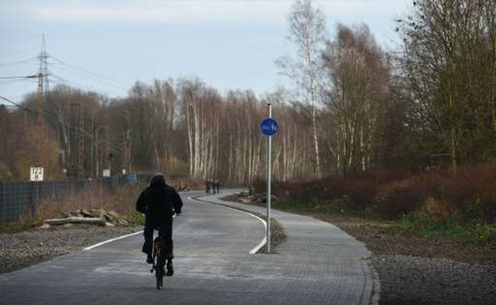 Đức xây đường cao tốc riêng dành cho xe đạp