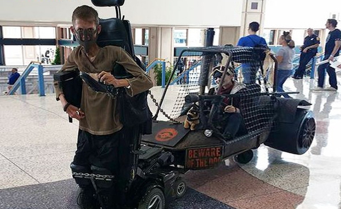 Chàng sinh viên teo cơ "chế" xe lăn theo phong cách Mad Max
