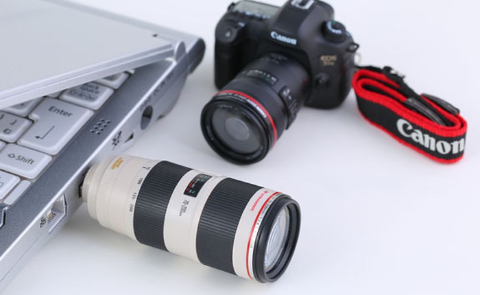 Canon sản xuất USB mô phỏng máy ảnh EOS 5DS, giá 82 USD cho dung lượng 8 GB