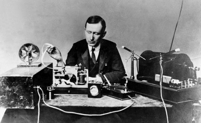 30/11/1924 - Bức ảnh đầu tiên được gửi đi bằng fax trên thế giới