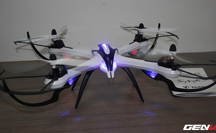 Mở hộp Drone "đồ chơi" giá 1,5 triệu - Máy bay giá rẻ cho các "phi công trẻ"