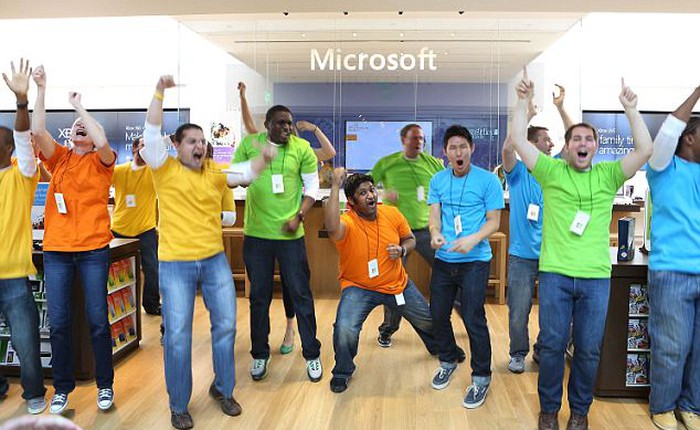 Microsoft tiếp tục sa thải hàng trăm nhân viên trong đợt cắt giảm cuối cùng