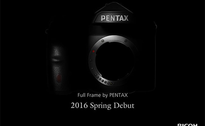 Pentax tiết lộ máy ảnh DSLR cảm biến Full Frame đầu tiên của mình