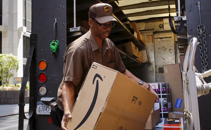 Amazon sắp chia tay dịch vụ chuyển hàng UPS?