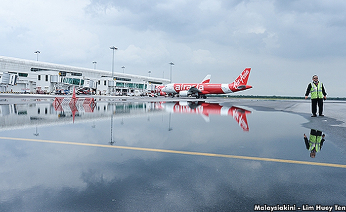 Sân bay tỷ đô của Malaysia chìm trong bể nước