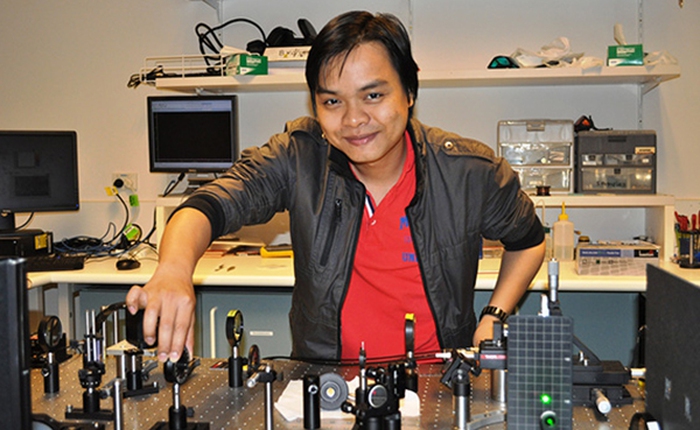 Nghiên cứu sinh Việt Nam tìm ra vật liệu chế tạo siêu máy tính quang lượng tử