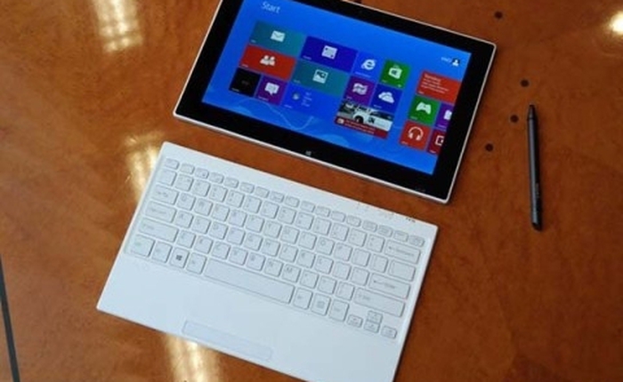 Xuất hiện ý tưởng nguyên mẫu laptop lại máy tính bảng chạy Windows 10