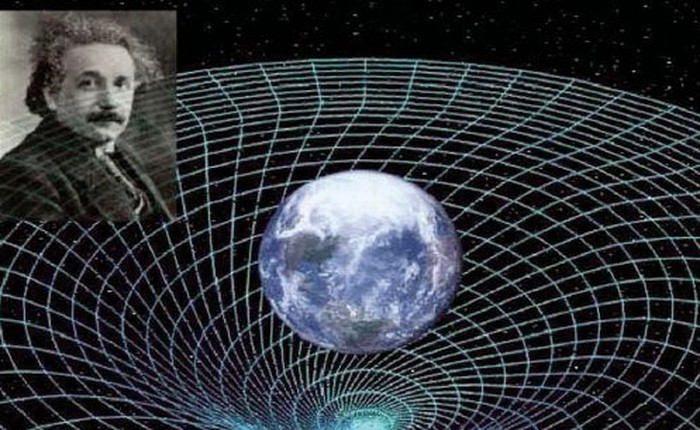 Ngày 20/3: Einstein công bố Thuyết tương đối rộng, phát minh ra radar và điện không dây