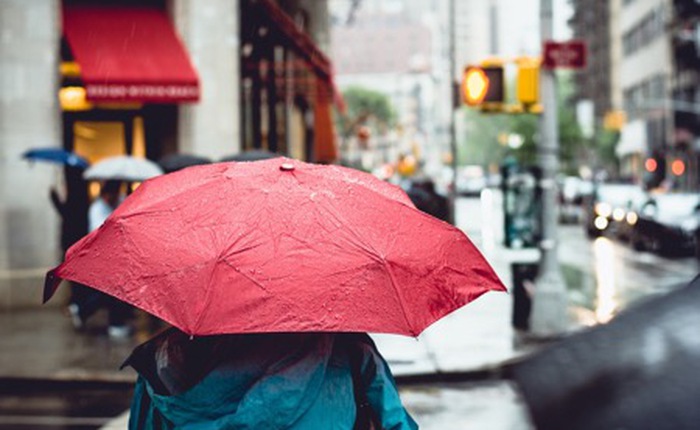 Mùa mưa bão này, bạn đã chuẩn bị gì cho smartphone của mình?