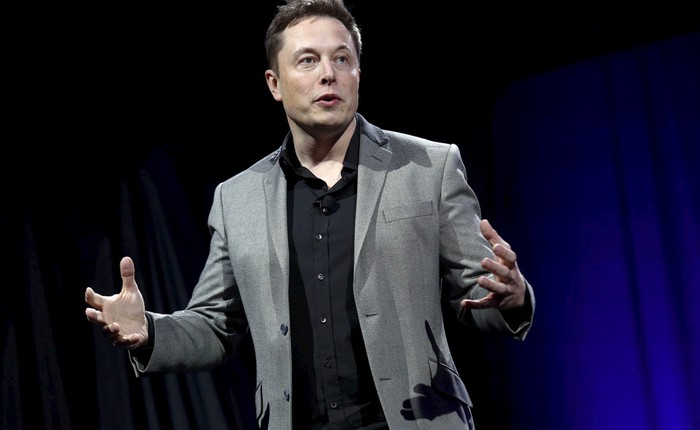 Để có tiền xây dựng Siêu đế chế của mình, Elon Musk đang dùng những cách không ai ngờ