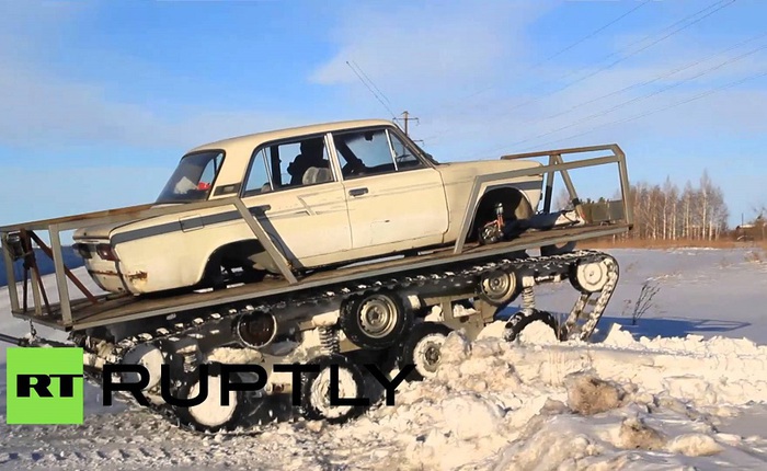 Điều gì sẽ xảy ra khi kết hợp ô tô Liên Xô năm 1976 với xe tăng?