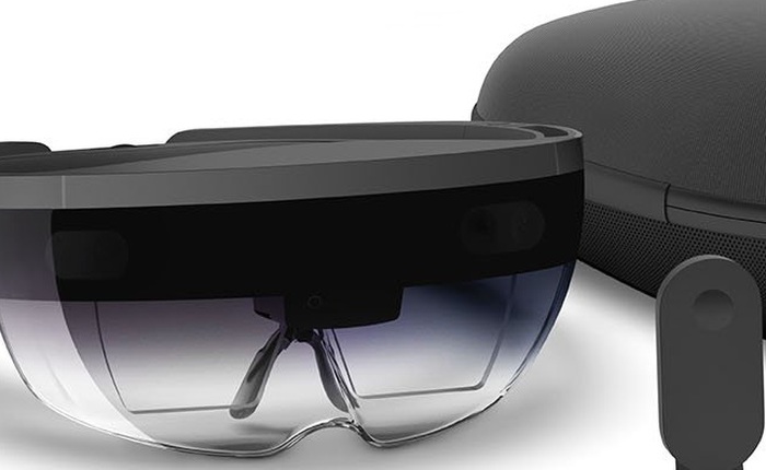 Chúng ta có thể chạm tay vào kính HoloLens từ ngày 30/3