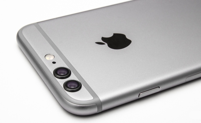 Chỉ iPhone 7 Plus có camera kép, iPhone 7 ống kính vừa to, vừa lồi?