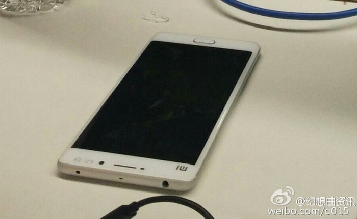 Lại lộ ảnh Xiaomi Mi 5 màu trắng, chốt ngày ra mắt vào 22/2