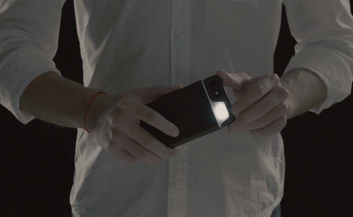 iblazr Case - vỏ bảo vệ kiêm đèn flash, pin sạc dự phòng, loa ngoài cho iPhone thắng lớn trên Kickstarter, giá chỉ từ 1,25 triệu VND
