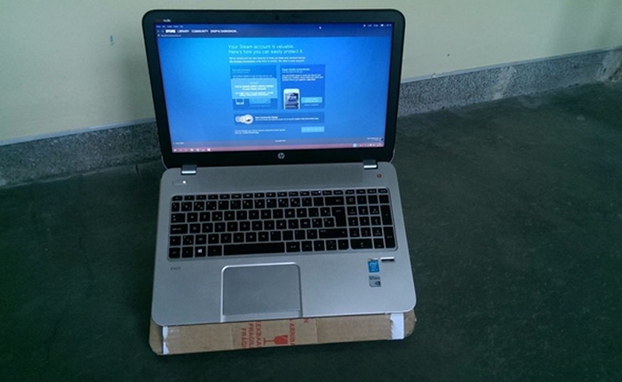 Tự làm đế tản nhiệt cho laptop bằng giấy bìa các-tông siêu đơn giản