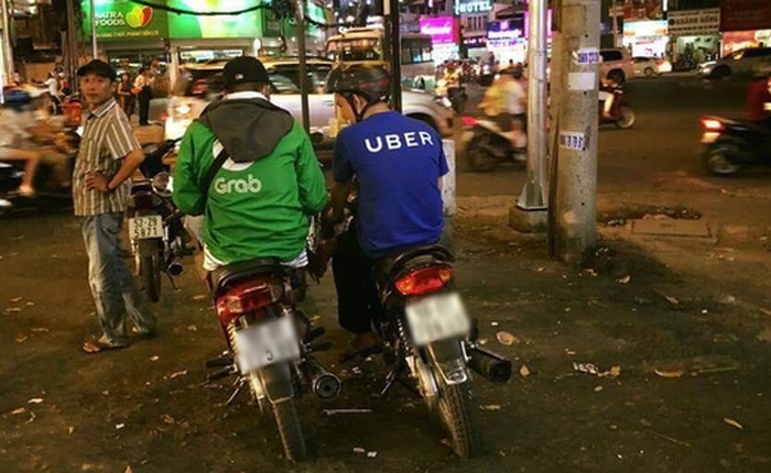 Ở Việt Nam, đi Uber rẻ hơn Grab