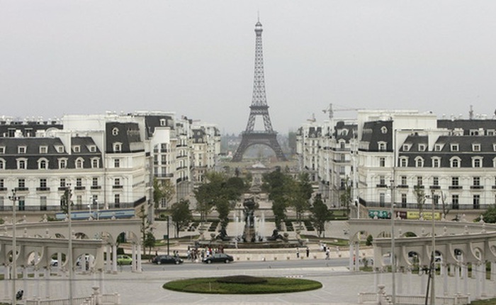 "Paris phiên bản lỗi" của Trung Quốc biến thành thị trấn ma sau 8 năm xây dựng