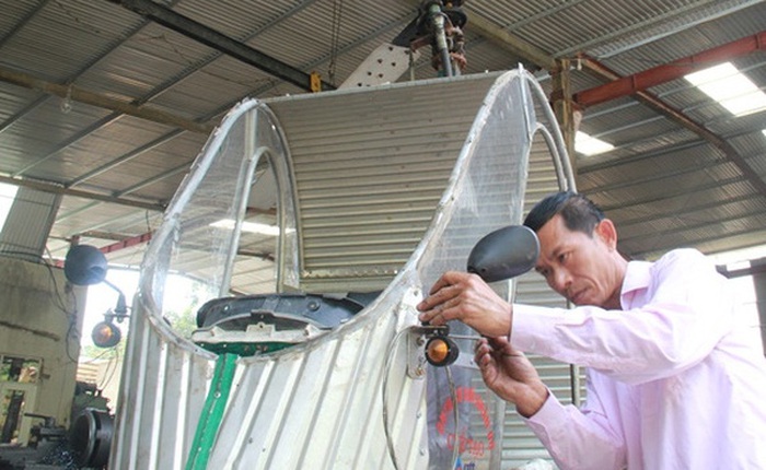 Thợ cơ khí xứ Nghệ chế tạo “máy bay trực thăng” từ đống đổ nát để chữa cháy rừng