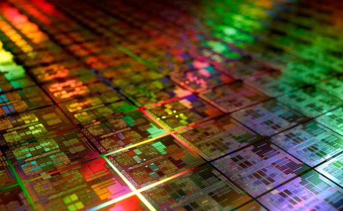Hãy xem Intel làm chip như thế nào, bạn sẽ thấy một cuộc chiến cực kỳ cam go đang diễn tiến ra sao