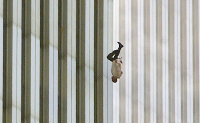 15 năm đã trôi qua, bức ảnh người đàn ông nhảy lầu trong thảm kịch 11/9 vẫn ám ảnh người xem